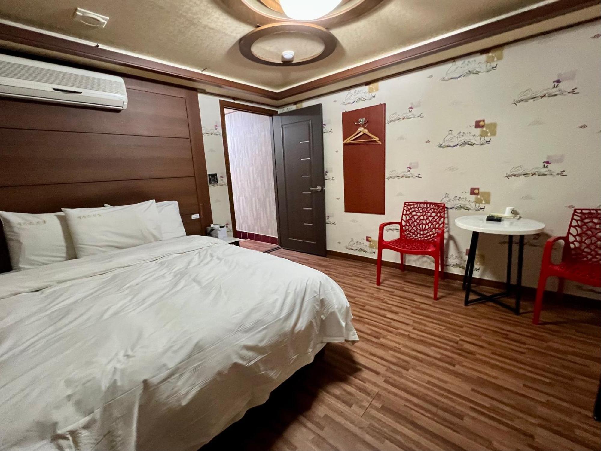 Picasso Motel Seoul Exterior photo
